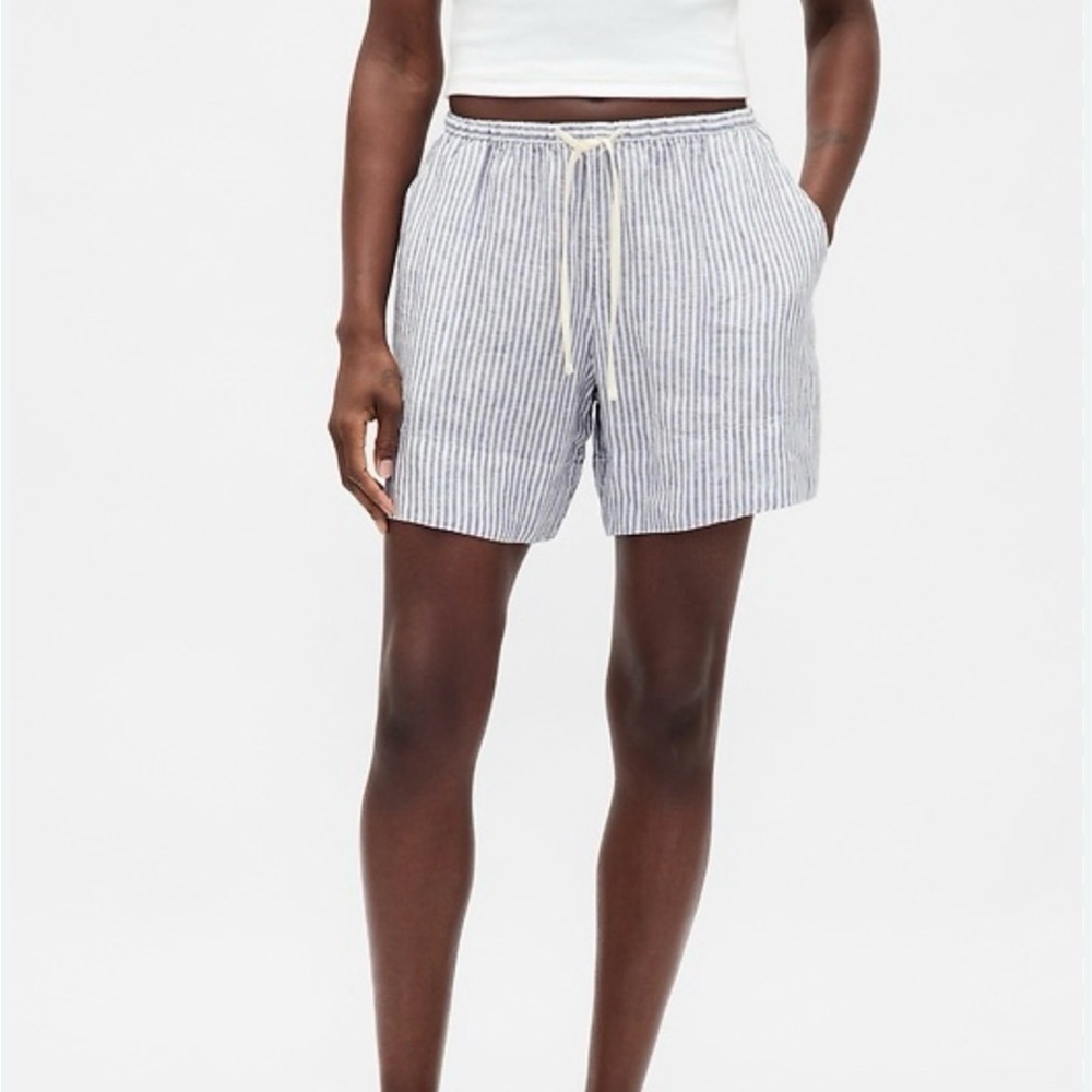 100% Linen Easy Shorts